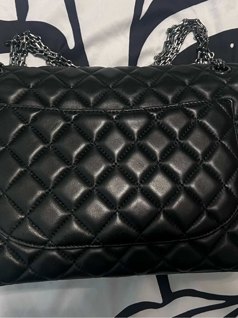 Leather Classic Quilted Black Shoulder Bag with Chain Strap - Picture 2 of 14